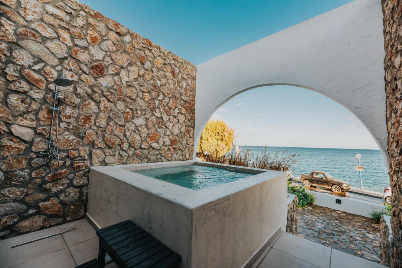 Delfini Beach Hotel & Suites Archangelos  Esterno foto