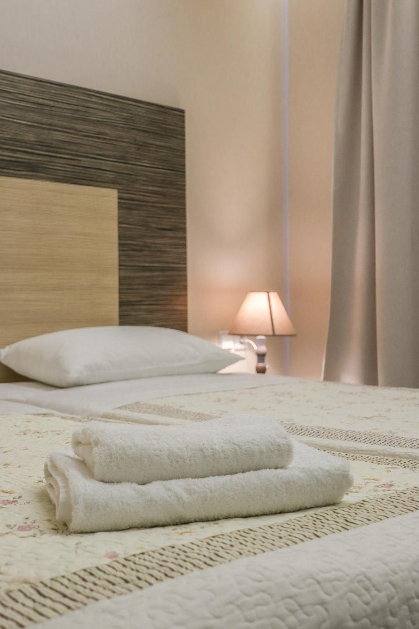Delfini Beach Hotel & Suites Archangelos  Esterno foto